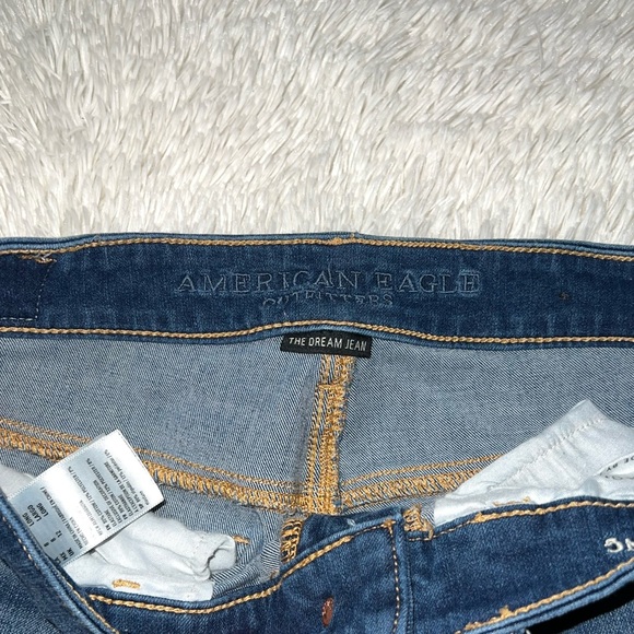 Ripped Hi Rise Dream Jean - Picture 3 of 4